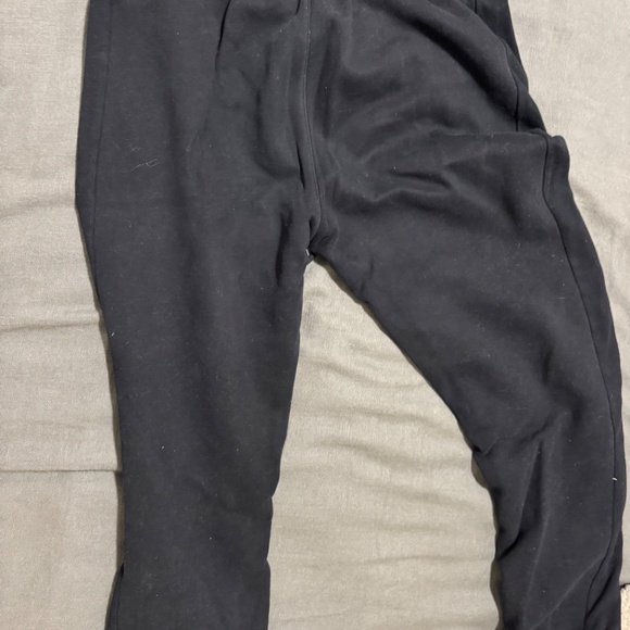 Tna COZYAF BOYFRIEND SWEATPANT- Black - Picture 2 of 3
